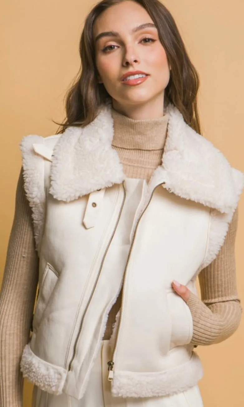 Avesa Ivory Vegan Leather Shearling Side Pocket Vest Jacket