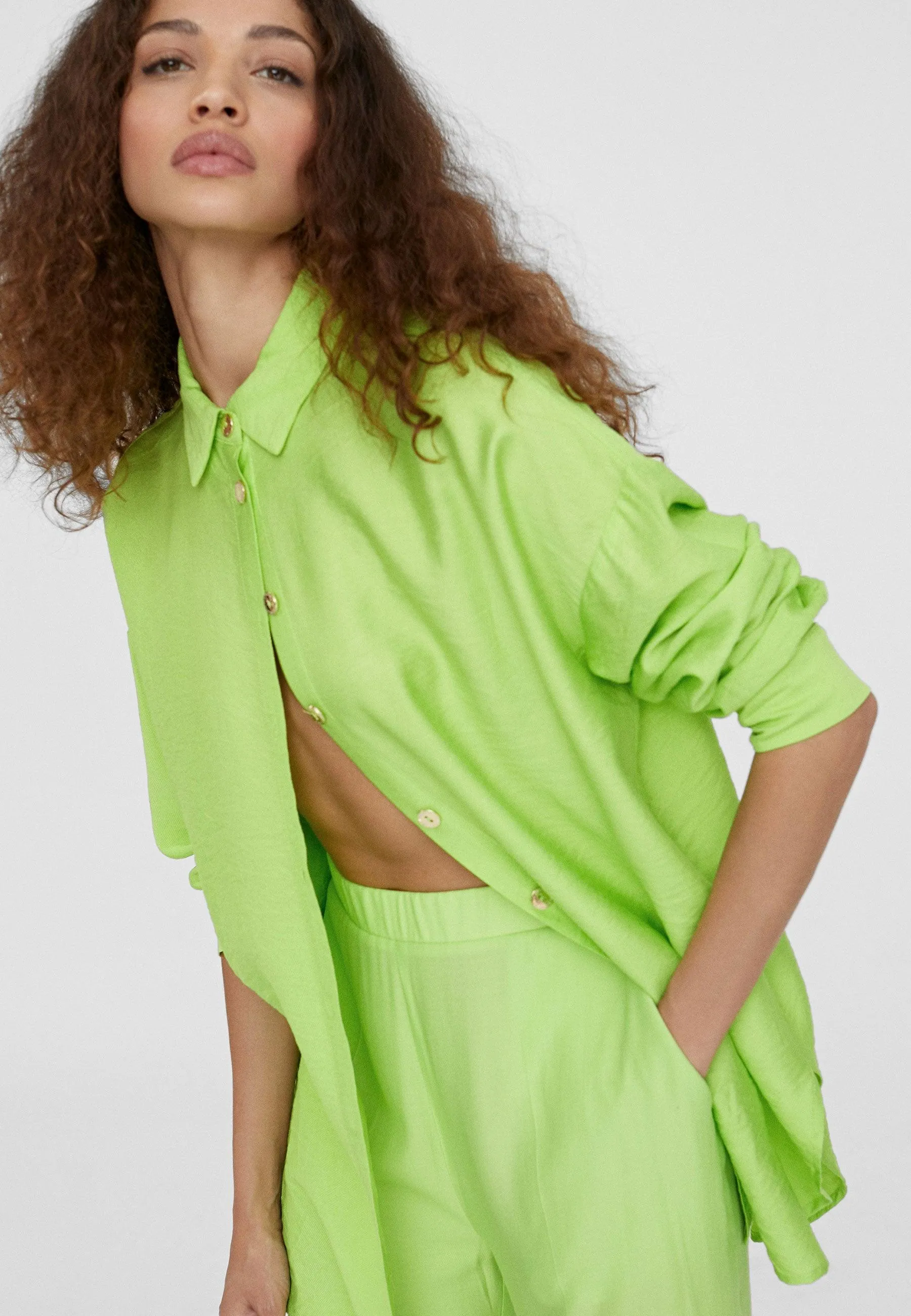 Basic long sleeve shirt