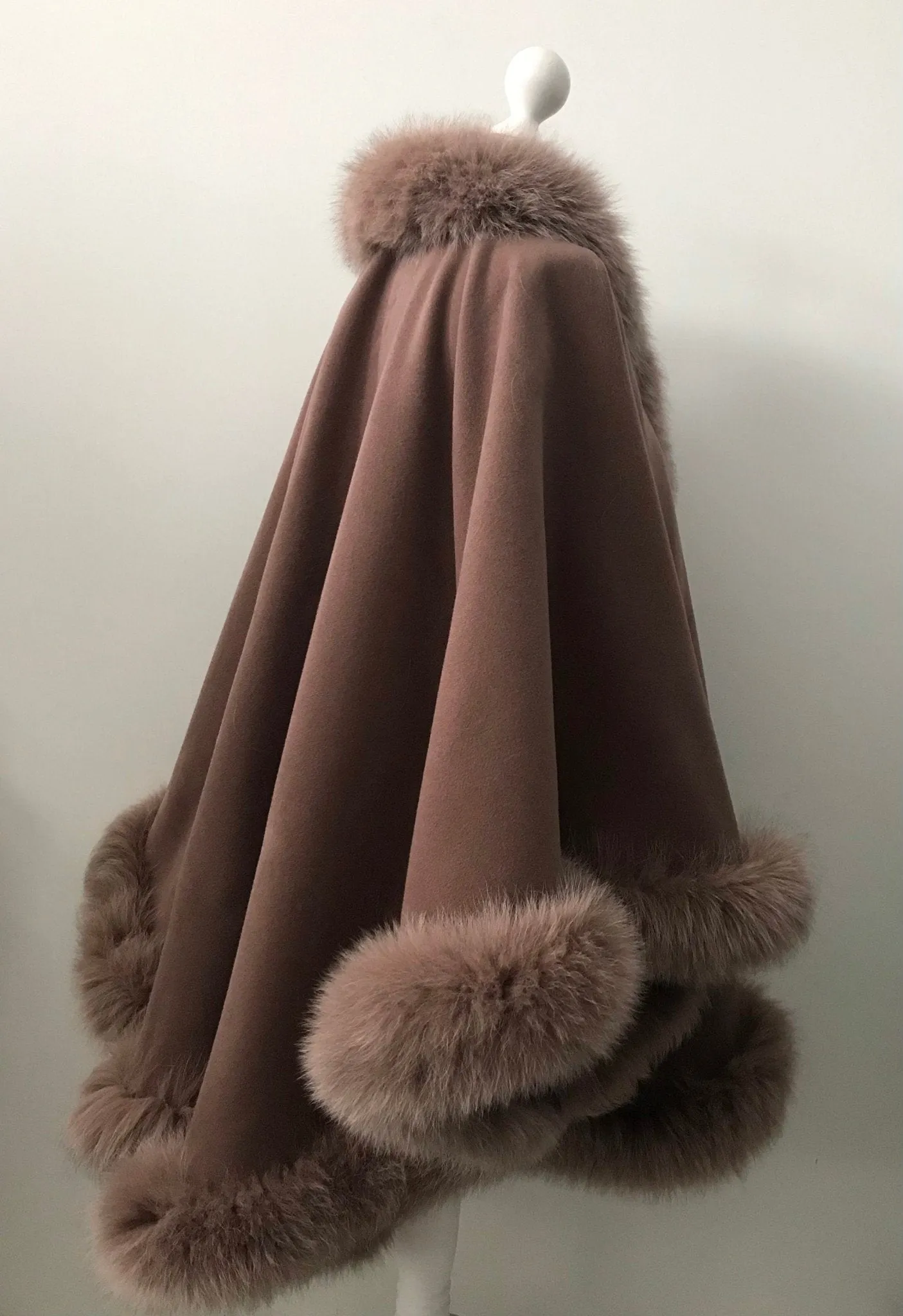 Camel Women Winter Coat Cape Trim Fox Fur, Light Brown Winter Women's Poncho Jacket lined, Tan Warm Elegant Women's coat