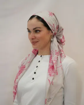 Demure Bouquet Triangle Scarf With Grip