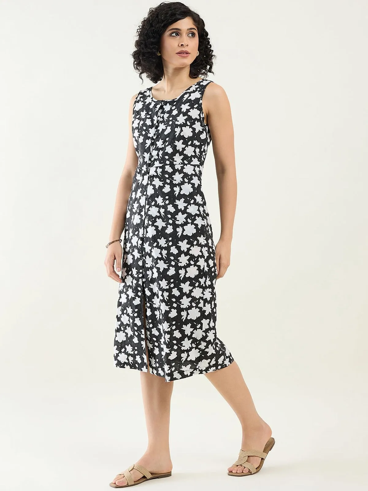 Floral Printed Sheath Dress in Monochrome