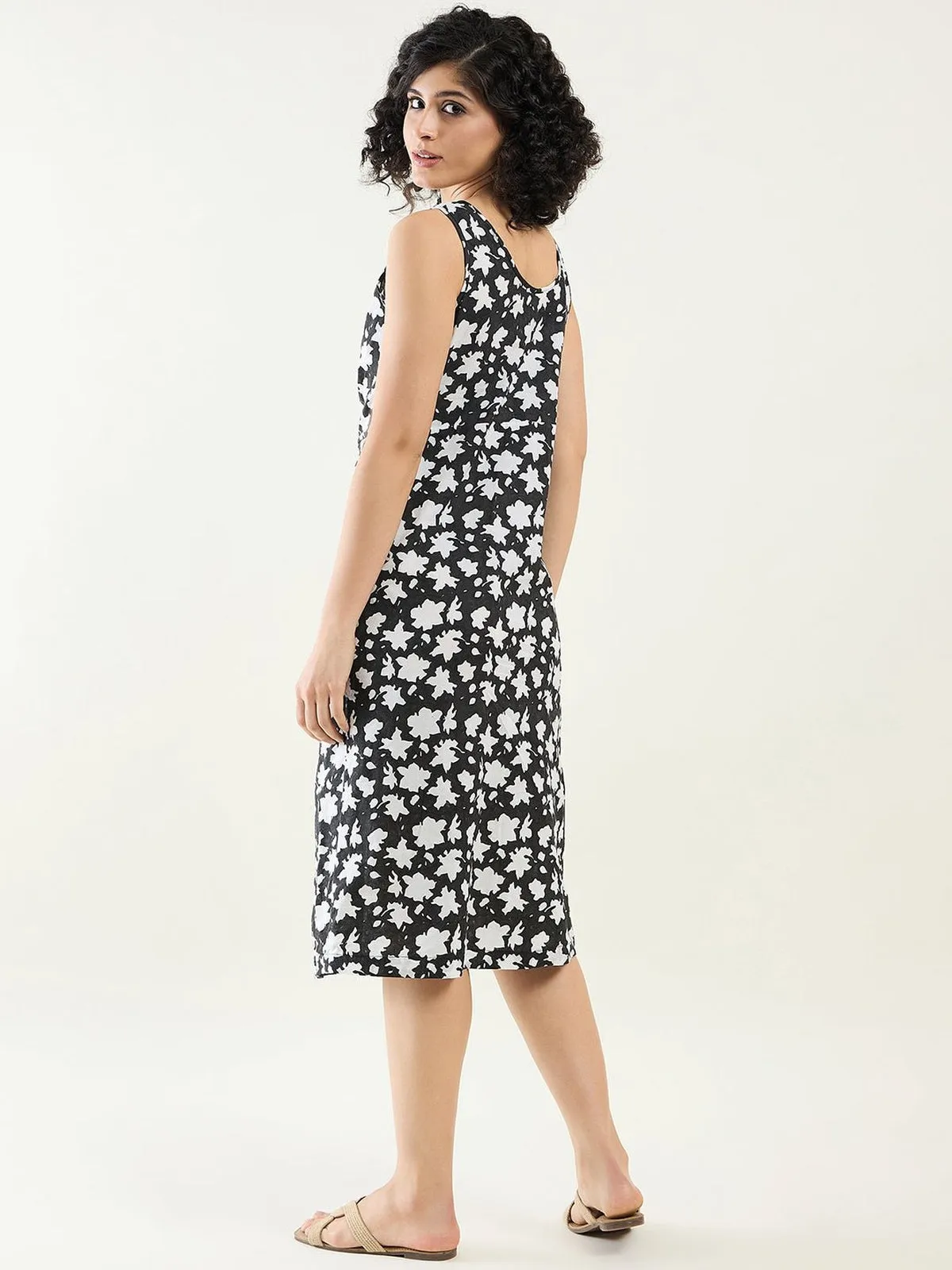 Floral Printed Sheath Dress in Monochrome