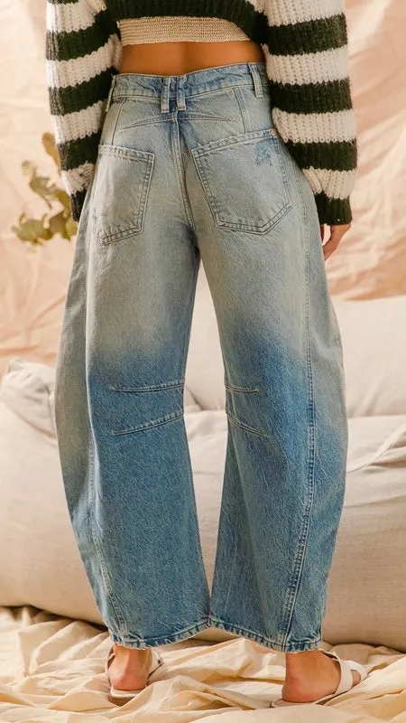 Mid Rise Destruct Barrel Leg Jeans
