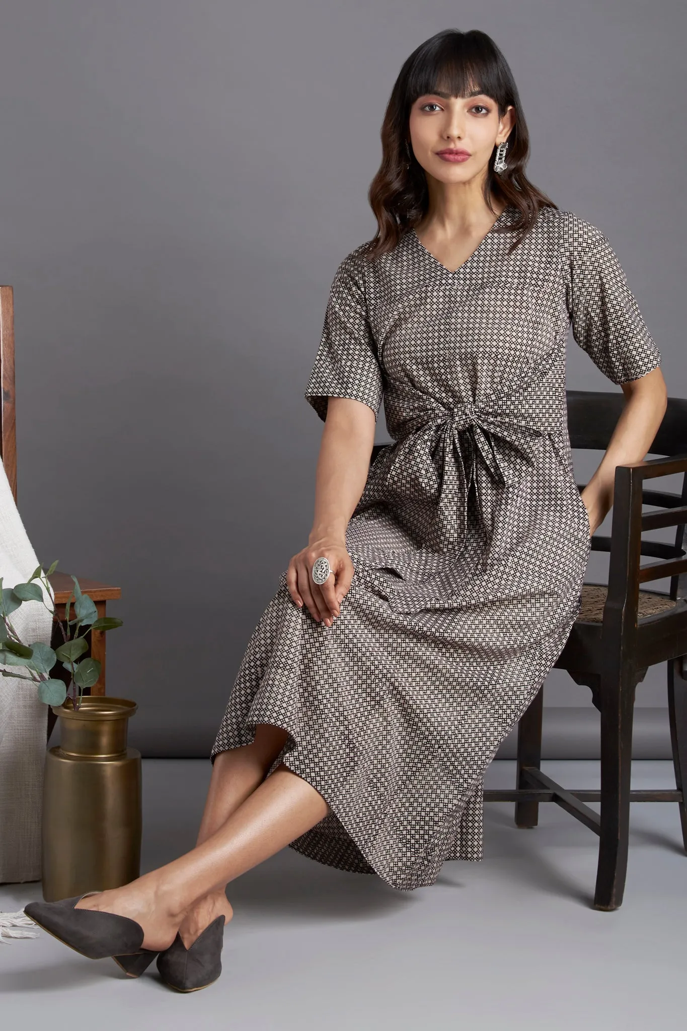 midi dress with belt - monochrome motif & serene oasis
