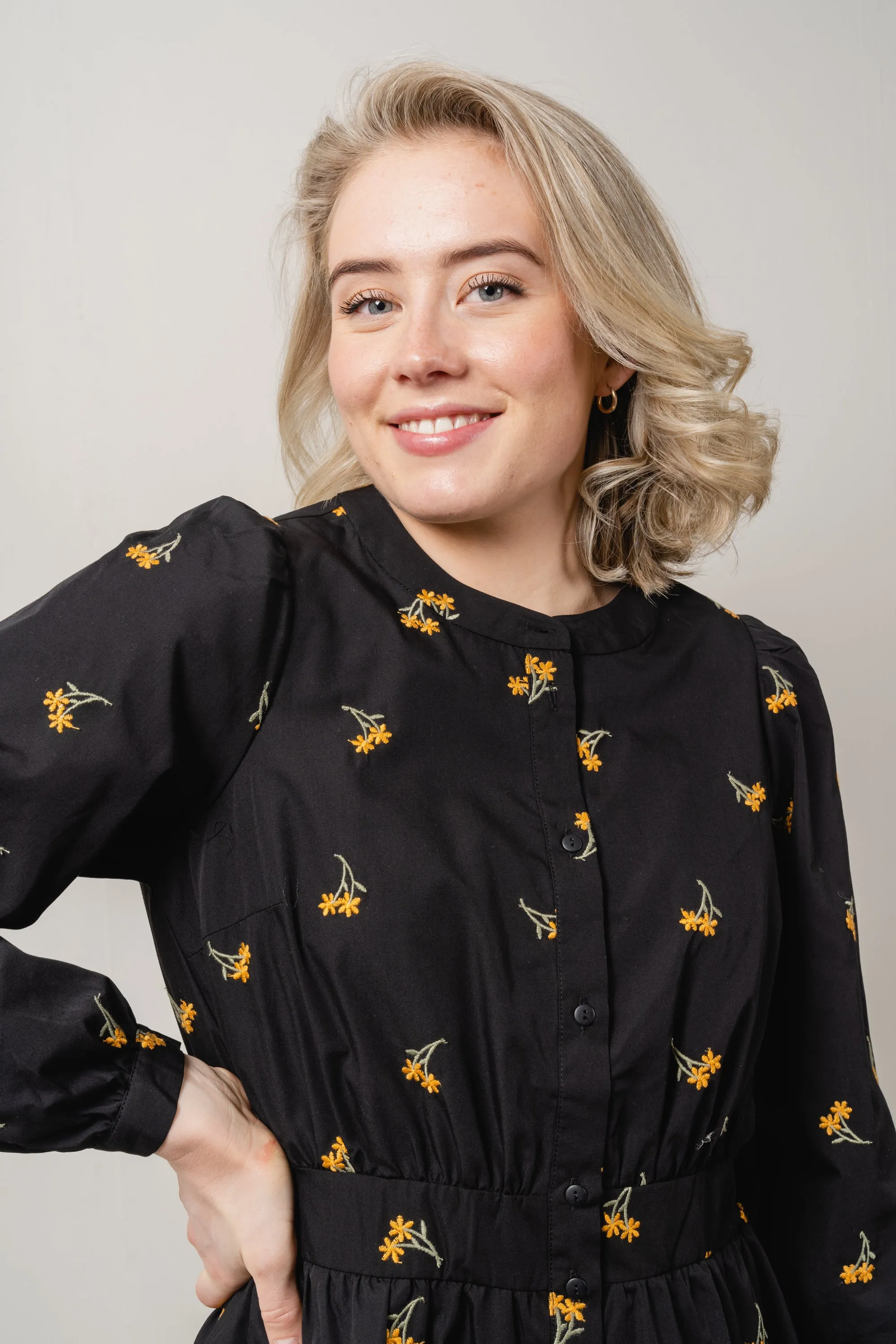 Nannie Nona Shirt Dress EMB - Black/Flower