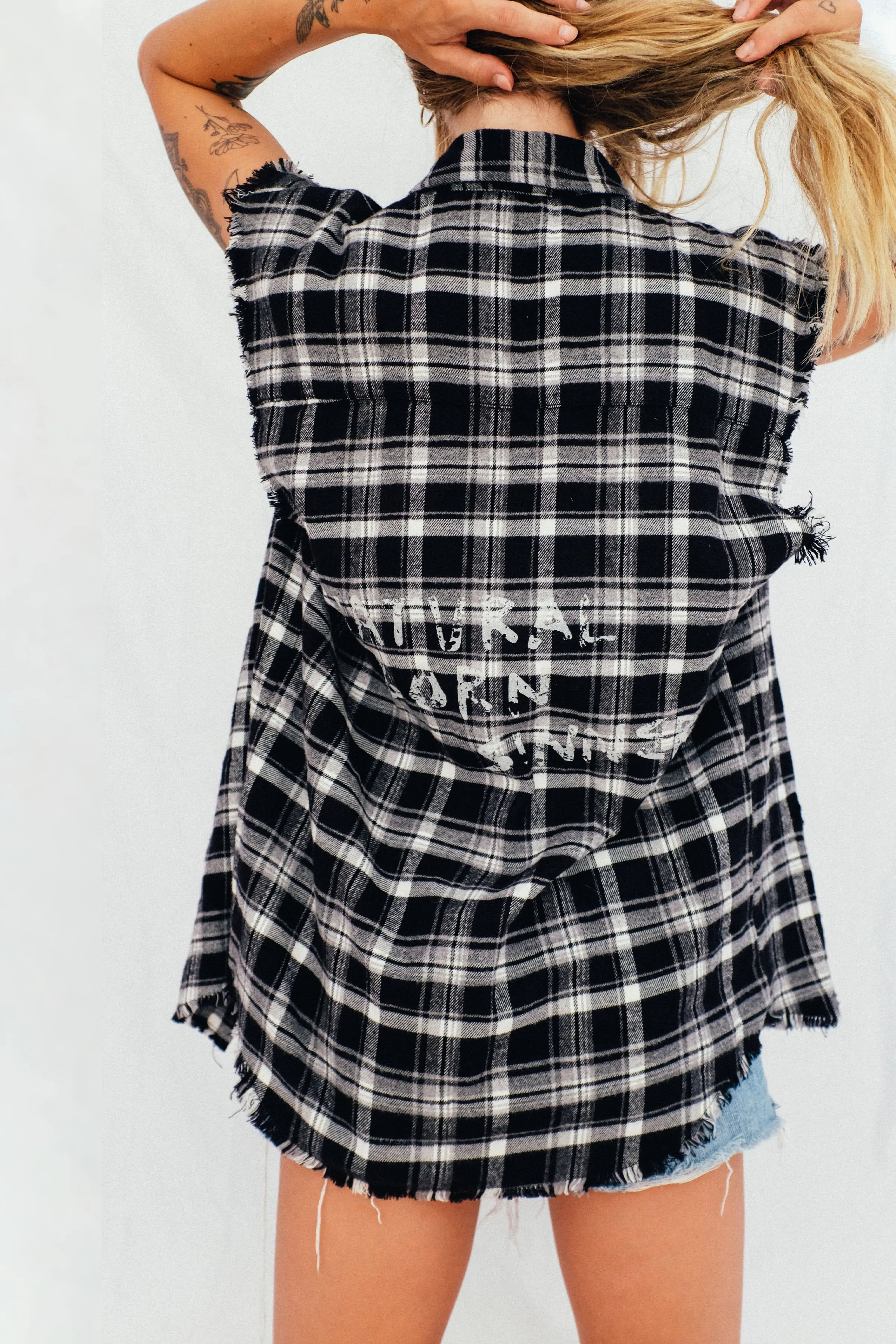 NATURAL BORN SINNER SLEEVELESS SHIRT