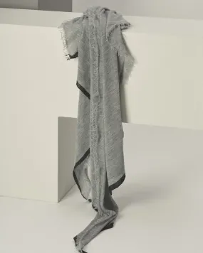 Rosa Cascade Cashmere Scarf in Heather Grey X Charcoal
