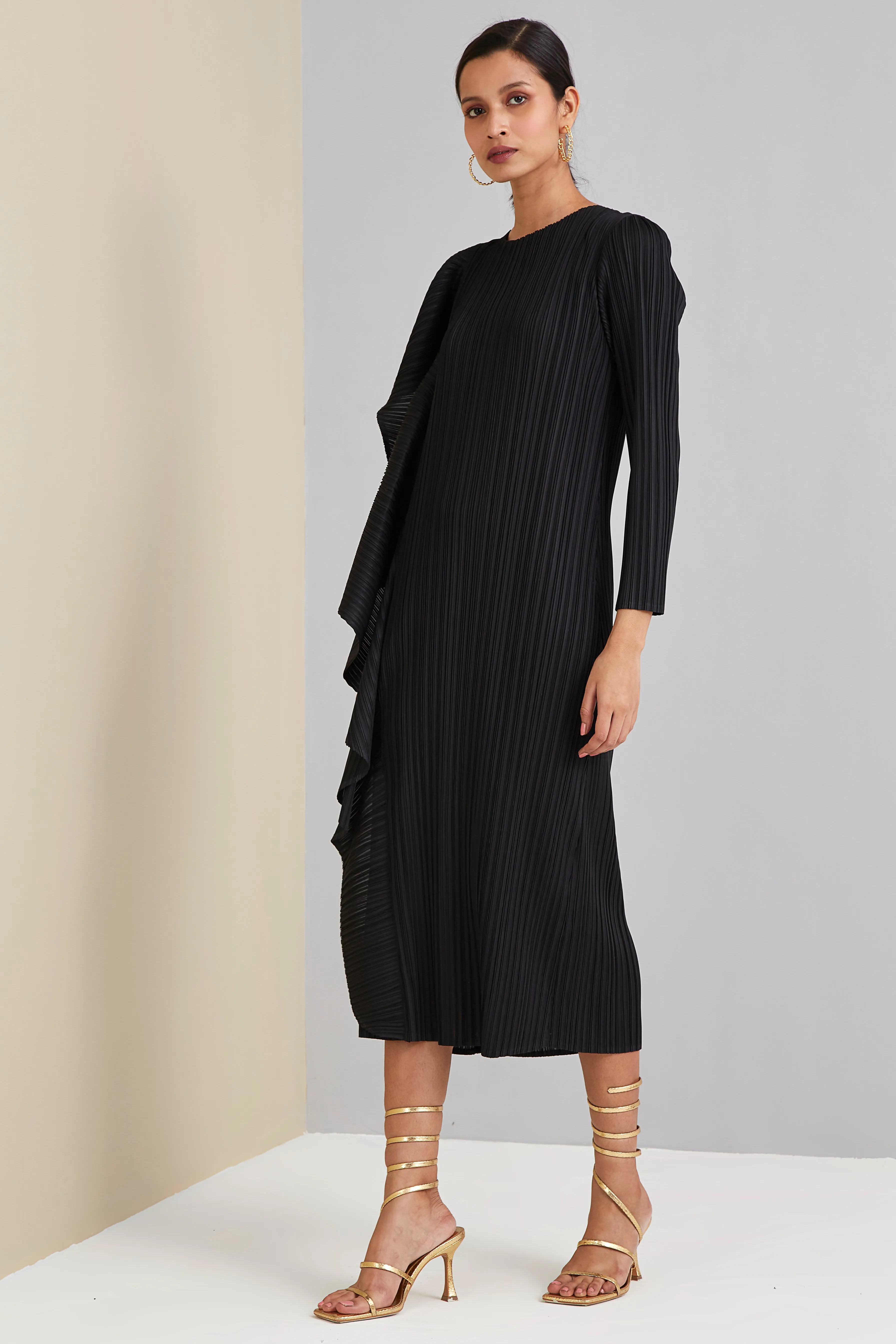Serena Ruffle Dress - Black