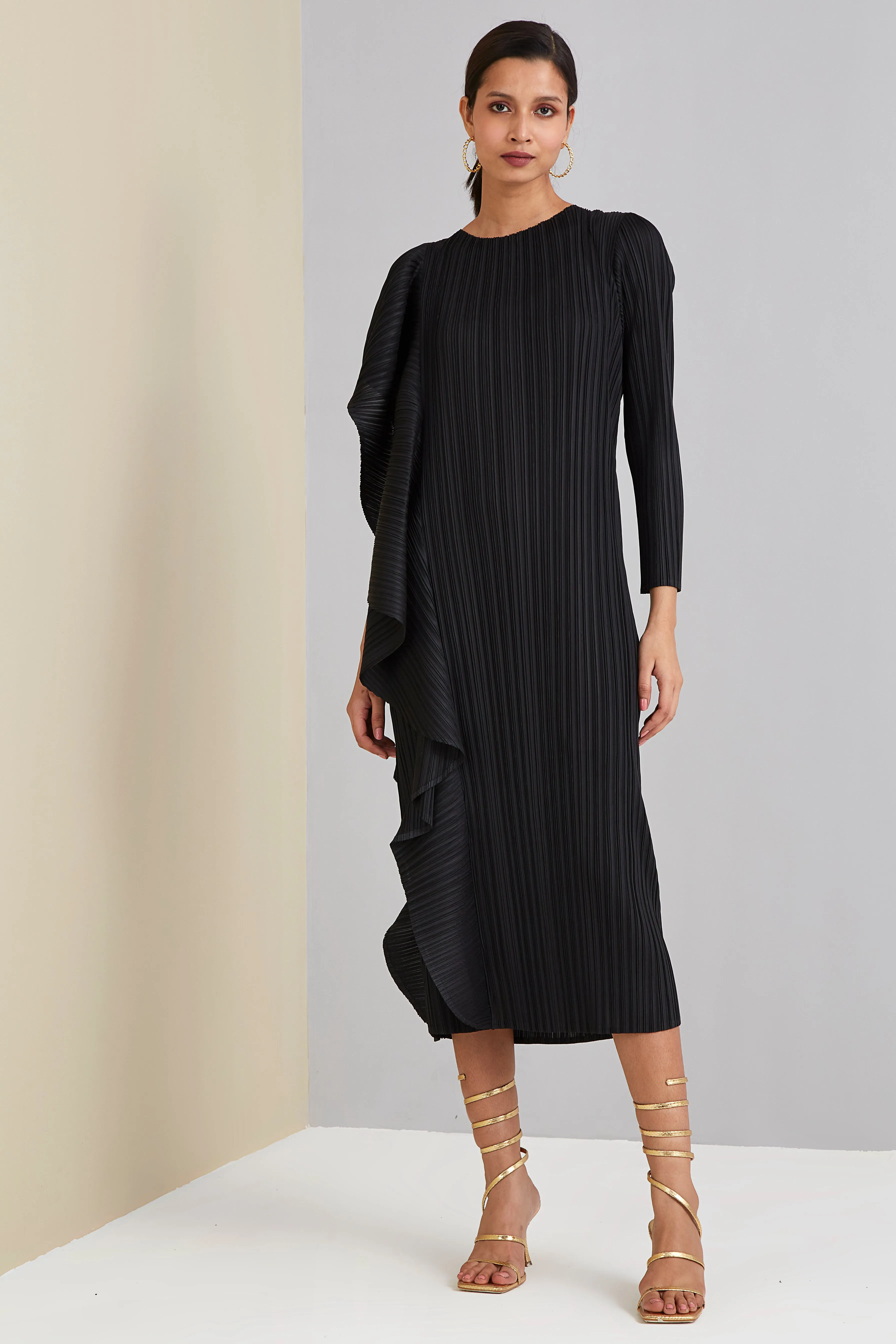 Serena Ruffle Dress - Black