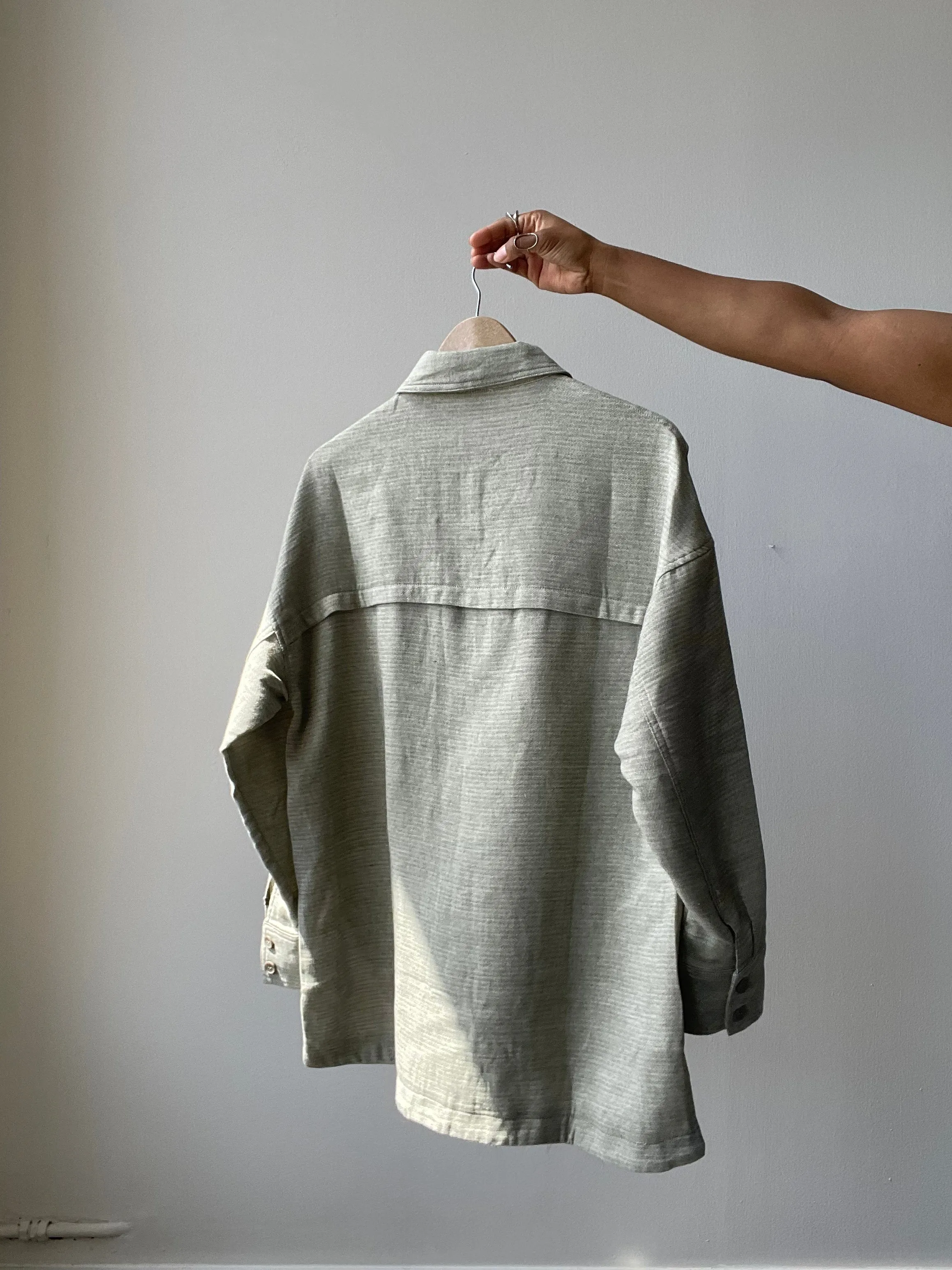 Sydney Classic Lightweight Shacket In Dust Sage