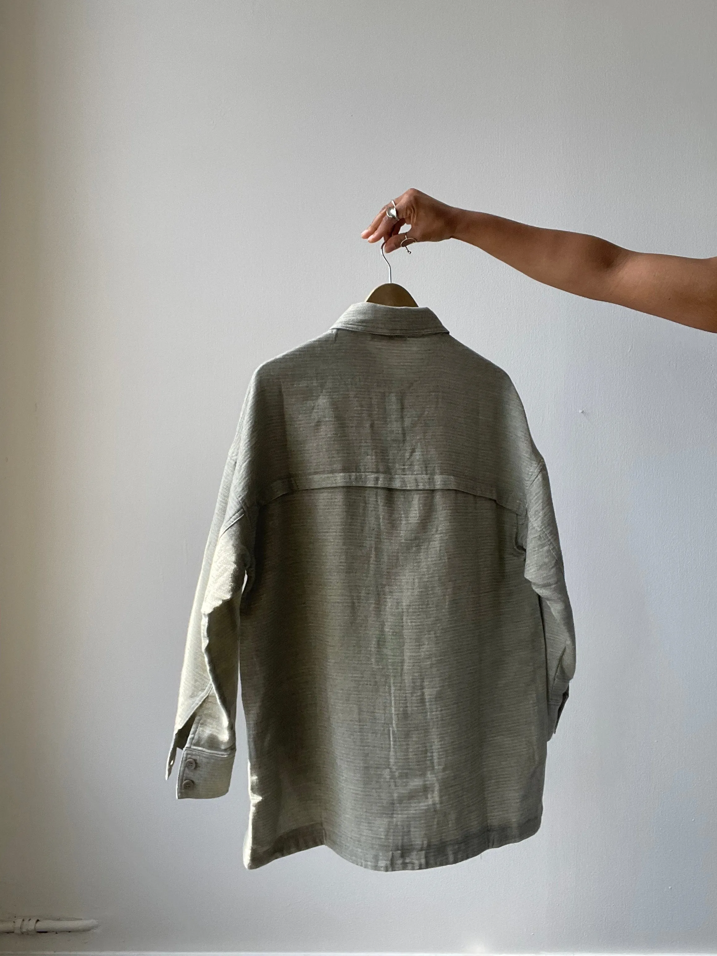 Sydney Classic Lightweight Shacket In Dust Sage