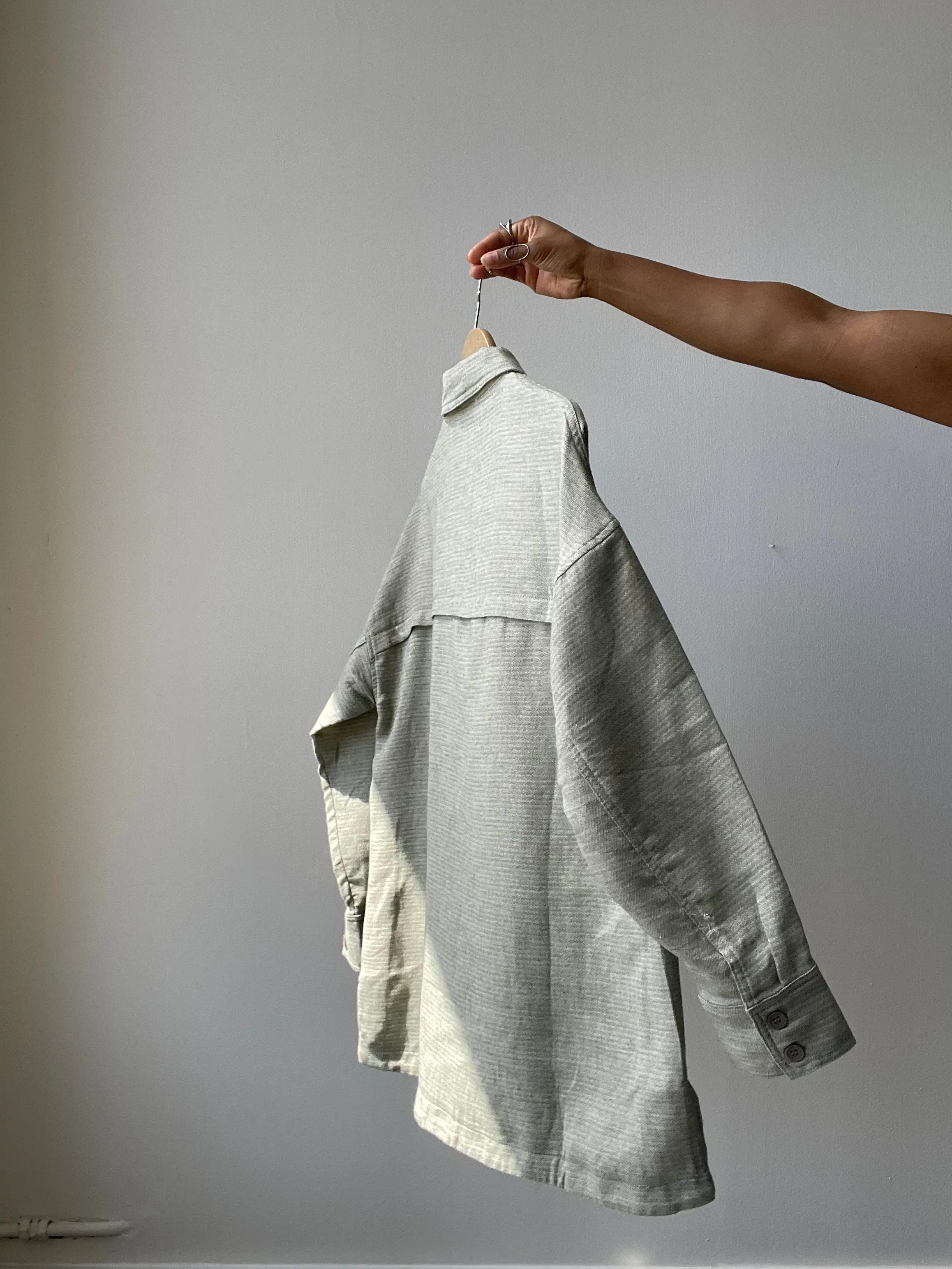Sydney Classic Lightweight Shacket In Dust Sage